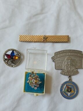 Vintage Lot Of Eastern Star Pieces